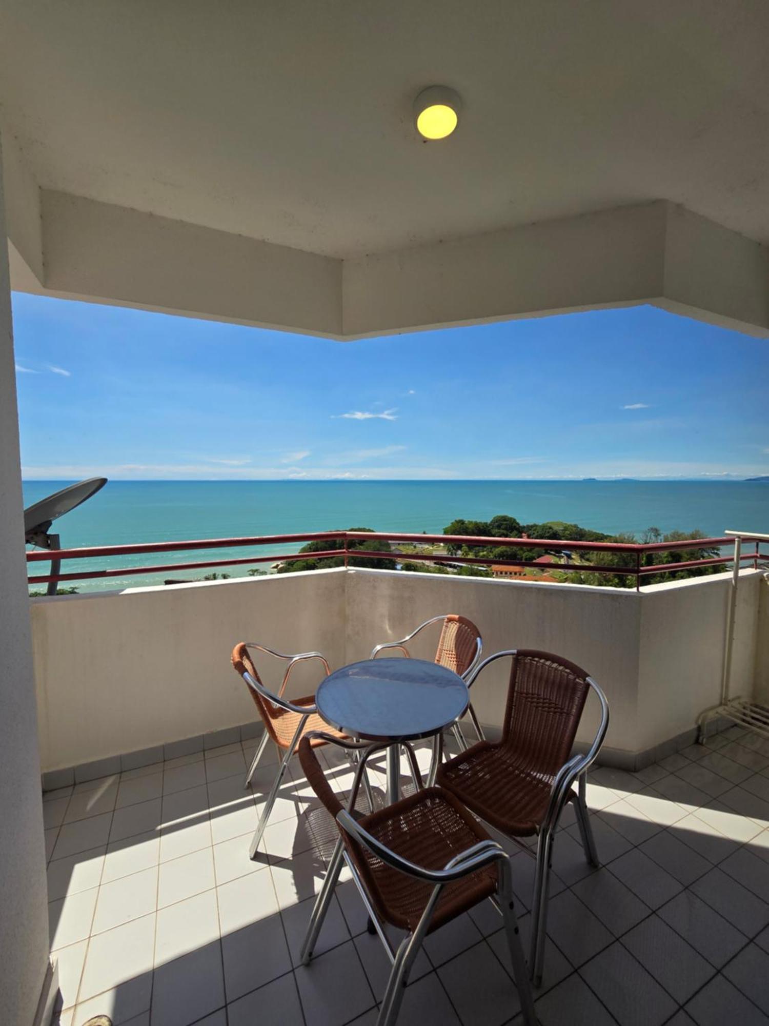 Green Ocean Seaview Apartment Batu Feringgi Dış mekan fotoğraf