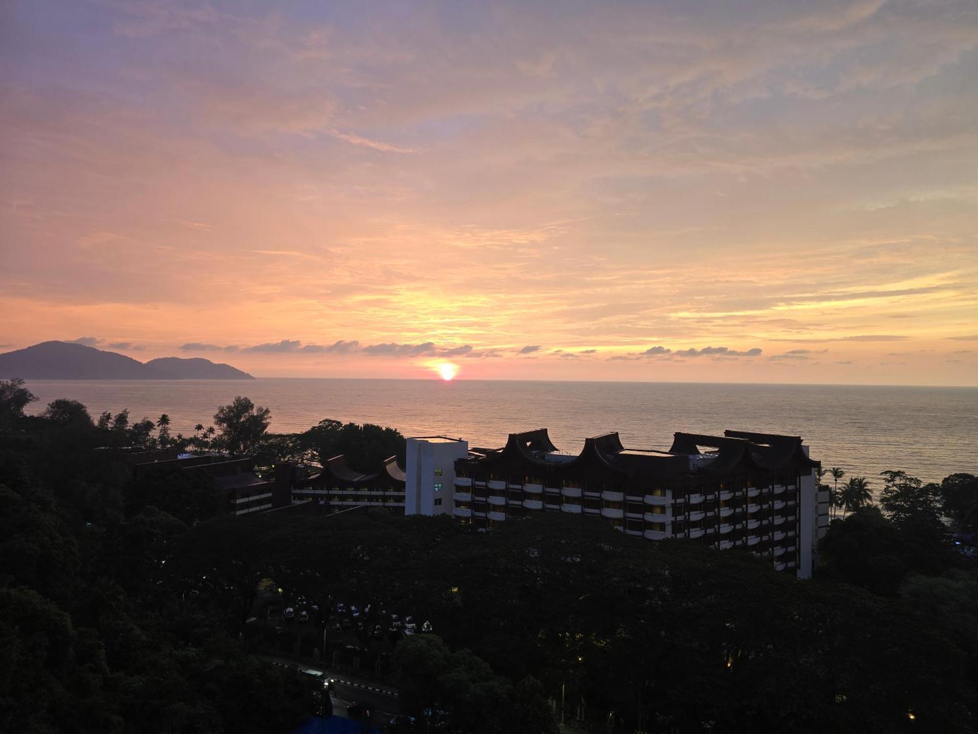 Green Ocean Seaview Apartment Batu Feringgi Dış mekan fotoğraf